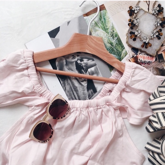 Sincerely Jules, Carmen Flutter Sleeve, Off The Shoulder  Pink Top, Size Large - Picture 3 of 14